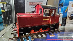 Roundhouse Criccieth Castle with Sound and R/C – Carnforth Models Train ...