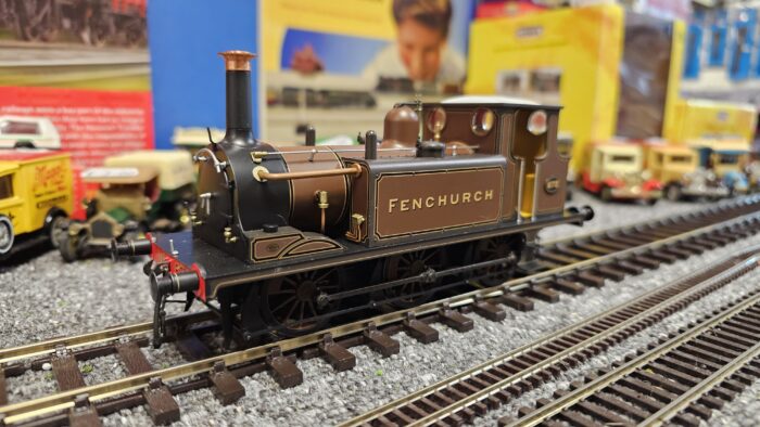 Dapol 7S-010-016 Class A1 'Terrier' 0-6-0T 672 "Fenchurch" in LBSCR marsh brown (Pre-owned)