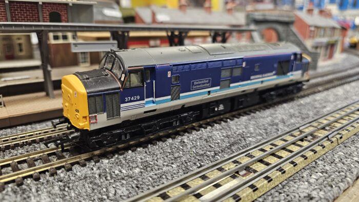 Bachmann 32-376 Class 37/4 37429 "Eisteddfod Genedlaethol" in Regional Railways Livery