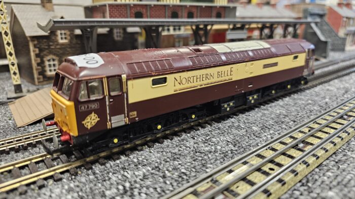 Hornby 47790 in Northern Belle livery split from R3134 set (loco very tatty) - Image 3