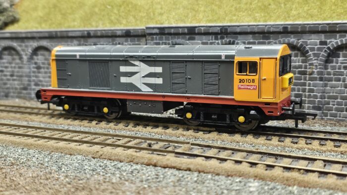 Lima / Hornby 20108 Railfreight (DCC Ready)