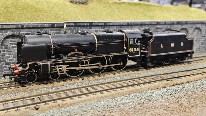 Bachmann 31-276 Rebuilt Royal Scot Class 4-6-0 6134 'The Cheshire Regiment'