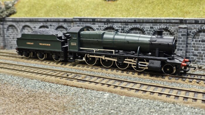 Hornby R532 Class 28XX 2-8-0 2859 in GWR Green