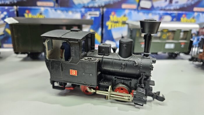 Fleischmann 0-16.5 magic train 0-4-0 locomotive (Pre-owned)