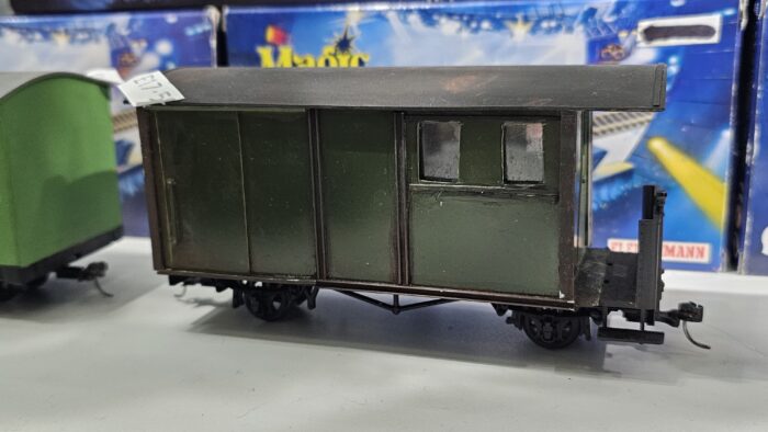 Fleischmann 0-16.5 magic train chasis with scratch built coach (Pre-owned)