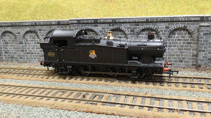 Bachmann 32-079 Class 56xx 0-6-2 tank loco 6624 in BR black with early emblem