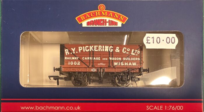 Bachmann 37-2010K 7 Plank Fixed End Wagon 1002 in 'R & Y Pickering & Co. Ltd' Promotional Red-Oxide Livery - Collectors Club Model 2010