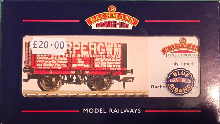 Bachmann 37-075K2 7 Plank Wagon Wagon B) 941 in 'Aberpergwm' Red Livery - Collectors Club Limited Edition Model 2006