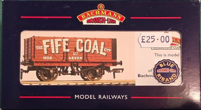 Bachmann 37-075K1 7 Plank Wagon Wagon A) 1655 in 'The Fife Coal Co. Ltd' Brown Livery - Collectors Club Limited Edition Model 2006