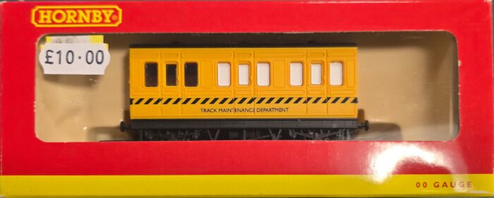 Hornby R296 Track cleaning coach