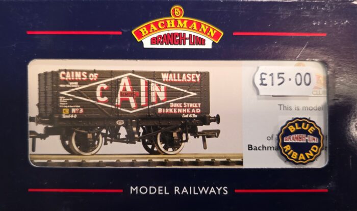 Bachmann 37-075K3 7 Plank Wagon Wagon C) 3 in 'Cains Of Wallasey' - Collectors Club Limited Edition Model 2006