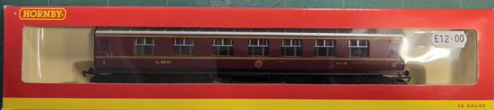 Hornby R4061A L.M.S. Composite Coach 4113