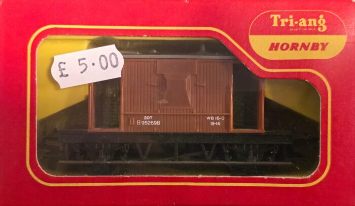 Hornby Tri-ang R16A B.R 20 Ton Brake Van B952698
