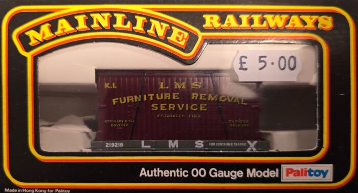 Mainline 37433 1 plank wagon in LMS grey livery 219215 with LMS Furniture Removal Service container