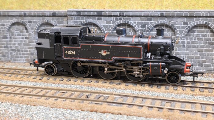 Bachmann 31-450D Class 2MT Ivatt 2-6-2T 41324 in BR lined black with late crest (Push/Pull fitted)