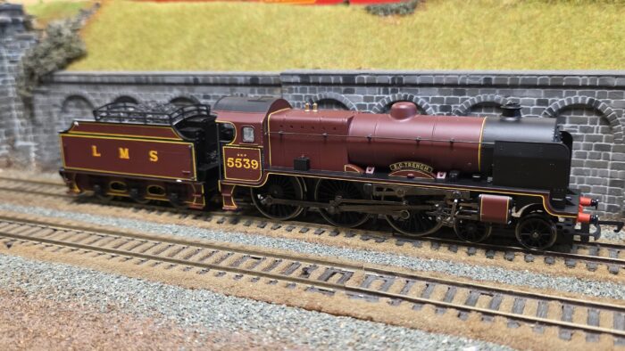 Hornby R2182A Patriot Class 5XP 4-6-0 'E.C Trench' 5539 in LMS Maroon