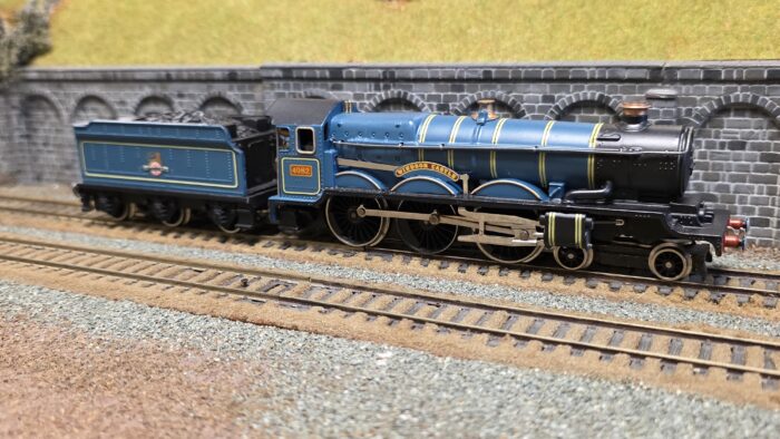 Wrenn W2223 Castle Class 4-6-0 4082 'Windsor Castle' in BR Blue