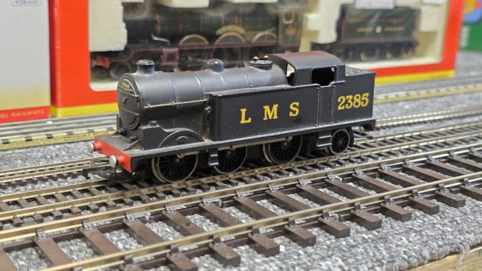 Wrenn W2215 Class N2 0-6-2T 2385 in LMS Black