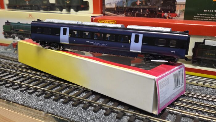 hORNBY R4383 Class 395 Hitachi "Javelin" standard class coach 39015