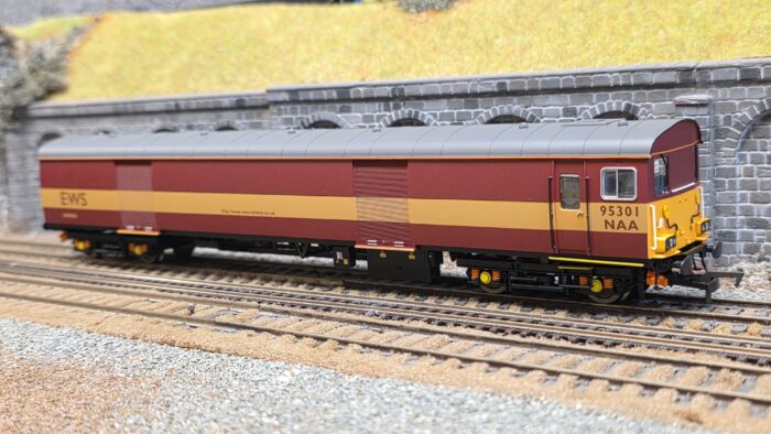 EFE Rail E86019 NAA Propelling Control Vehicle 95301 EWS