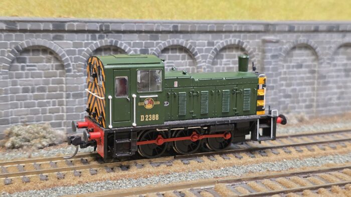 Bachmann 31-361 Class 03 Shunter D2388 in BR Green with Wasp Stripes