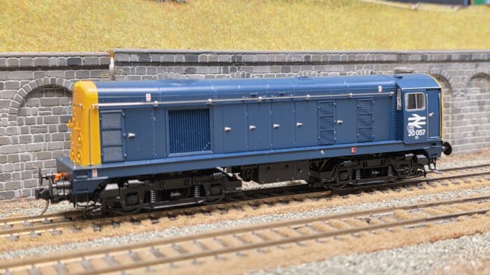 Bachmann 35-355 Class 20/0 20057 in BR blue - DCC Sound