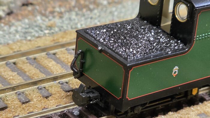 Bachmann 391-136SF Mainline Hunslet 2-4-0STT 'Blanche' in Ffestiniog Railway green - DCC Sound (Pre-owned) slight damage - Image 2