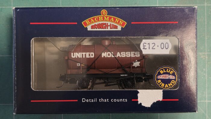 Bachmann 37-678 14 Ton tank wagon "United Molasses" with large filler