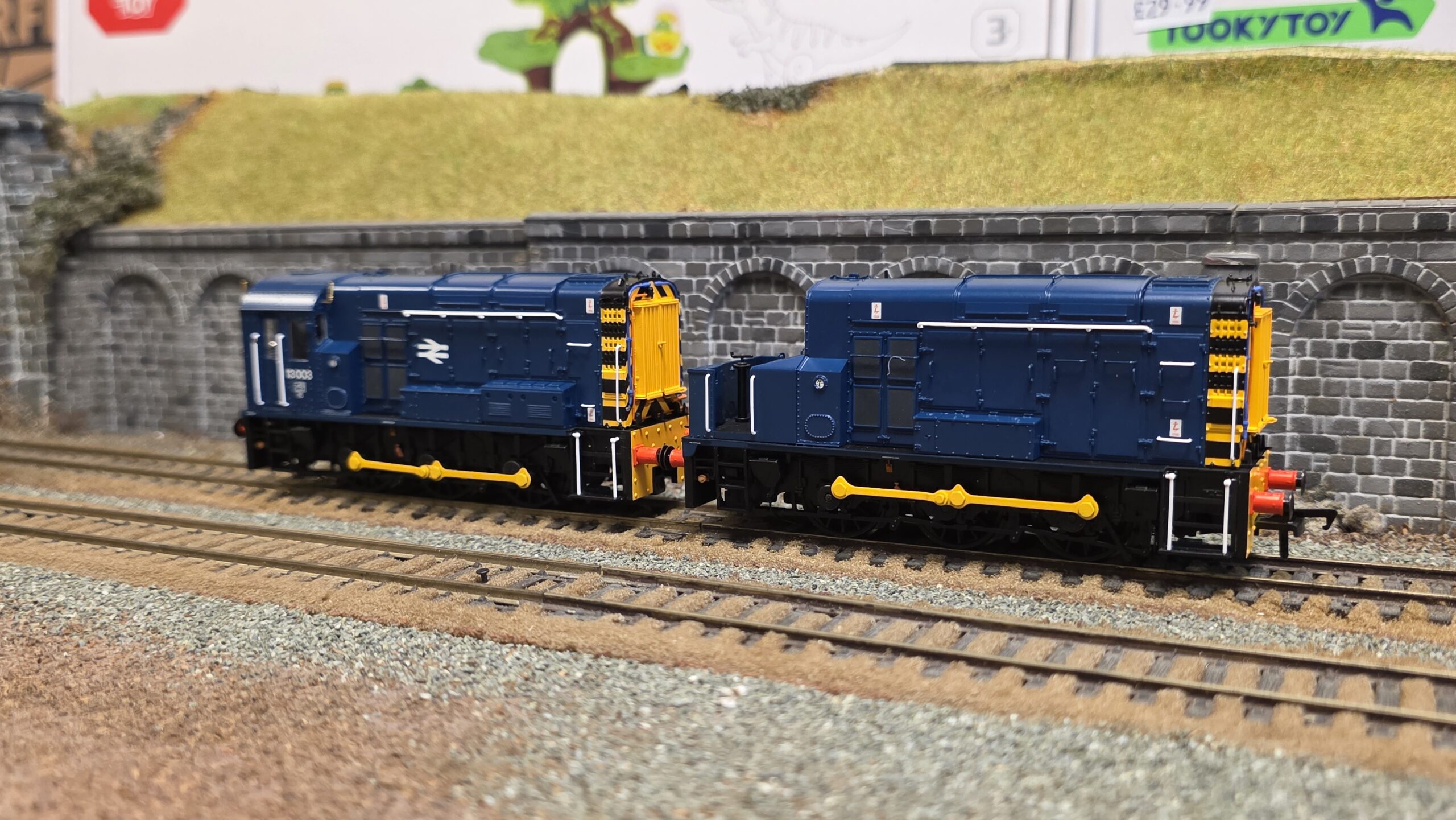 35-946 Class 13 13003 BR Blue