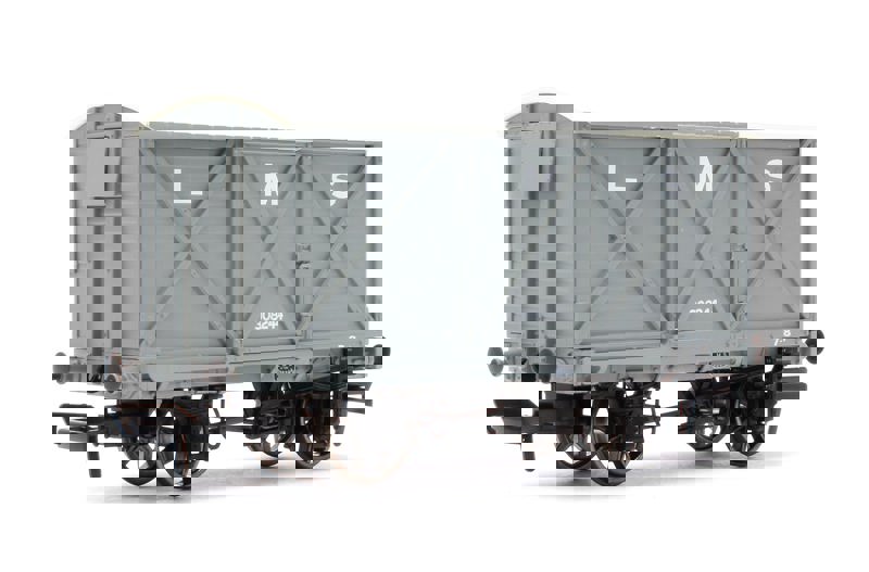 Rapido 976005 Caledonian Railway Dia.67 10t Van - LMS (pre-36) No.308244