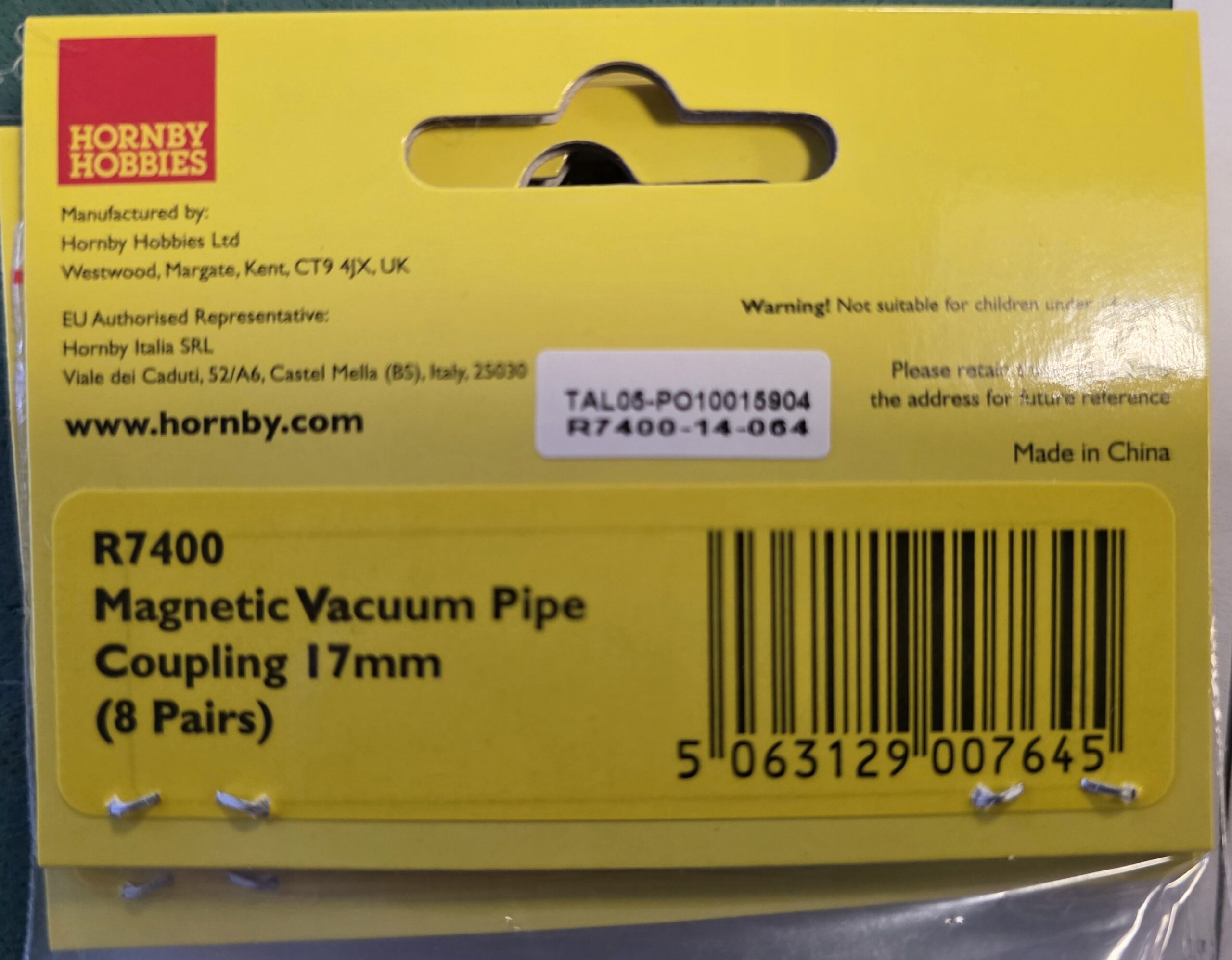 Hornby R7400 Vacuum Pipe Magnetic Coupling Pack - 17mm